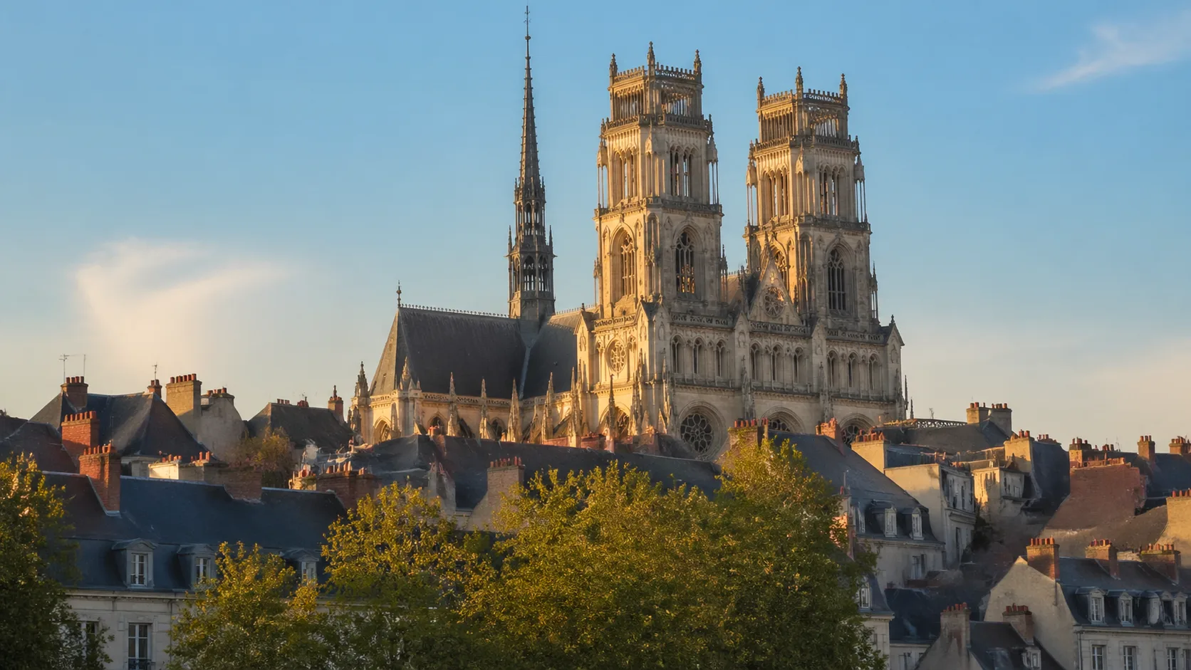 Cathédrale Sainte-Croix gothique d'Orléans