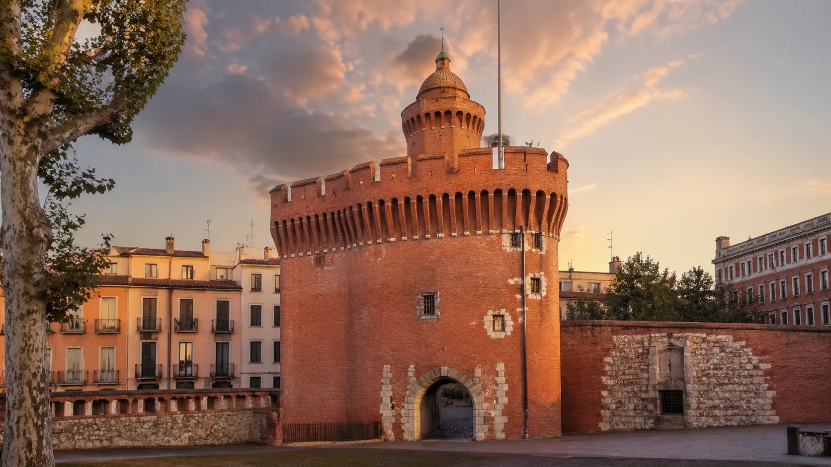 Le Castillet à Perpignan, porte fortifiée de la vieille ville